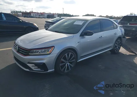 2018 Volkswagen Passat 3.6L V6 Gt из США, поврежденный, VIN 1VWJM7A32JC051183